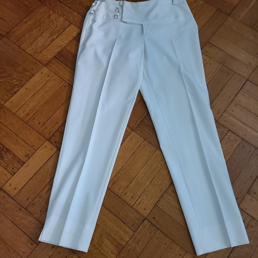 White dress ankle length pants size 4 Hp🔥🔥🔥🔥